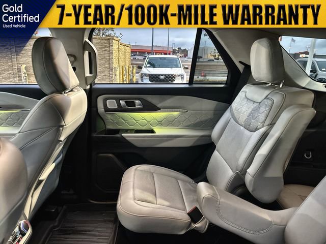 Certified 2025 Ford Explorer Platinum w/ Ultimate Package image 15