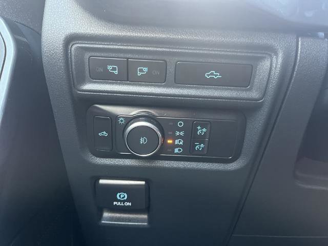 Certified 2022 Ford F150 XLT w/ Equipment Group 302A High image 19