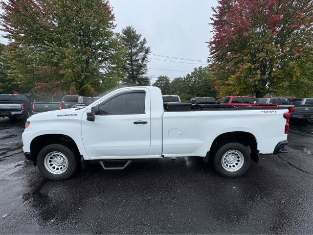 Used 2022 Chevrolet Silverado 1500 W/T w/ WT Value Package AWD/4WD image 2