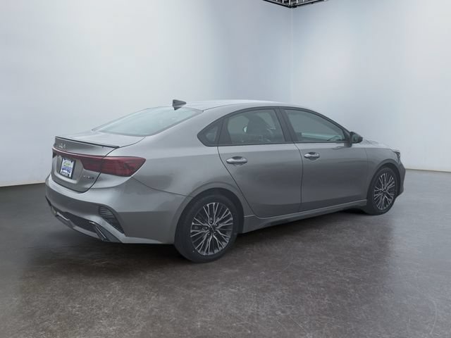 Used 2023 Kia Forte GT-Line FWD image 5