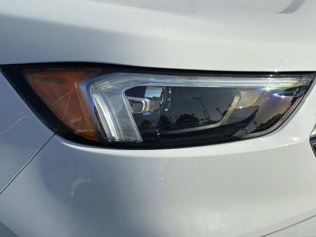 Certified 2022 Ford Edge SEL w/ Convenience Package AWD/4WD image 9