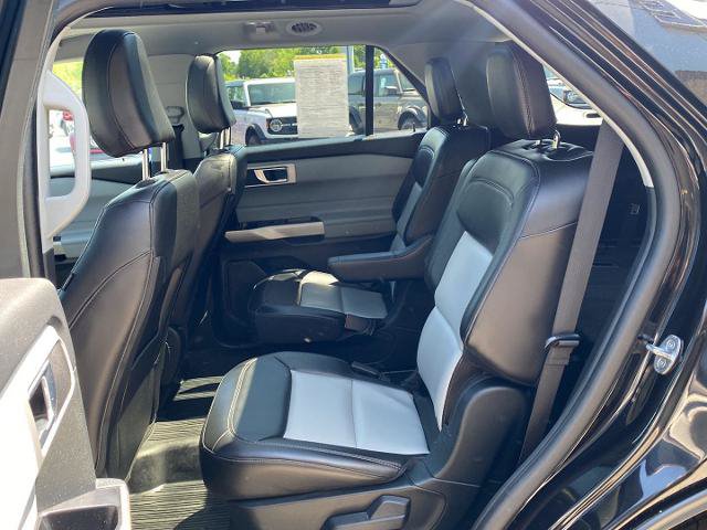 Certified 2023 Ford Explorer XLT w/ Equipment Group 202A AWD/4WD image 24