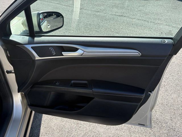 Certified 2019 Ford Fusion SE FWD image 36