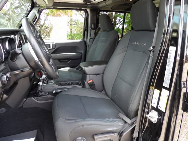Used 2019 Jeep Wrangler Unlimited Sahara w/ Cold Weather Group AWD/4WD image 13