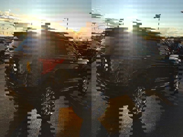 Certified 2023 Ford Explorer King Ranch w/ Technology Package image 5