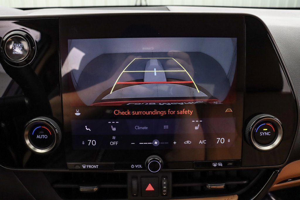 Used 2024 Lexus NX 250 FWD w/ Towing Package (2000 Lbs) image 17