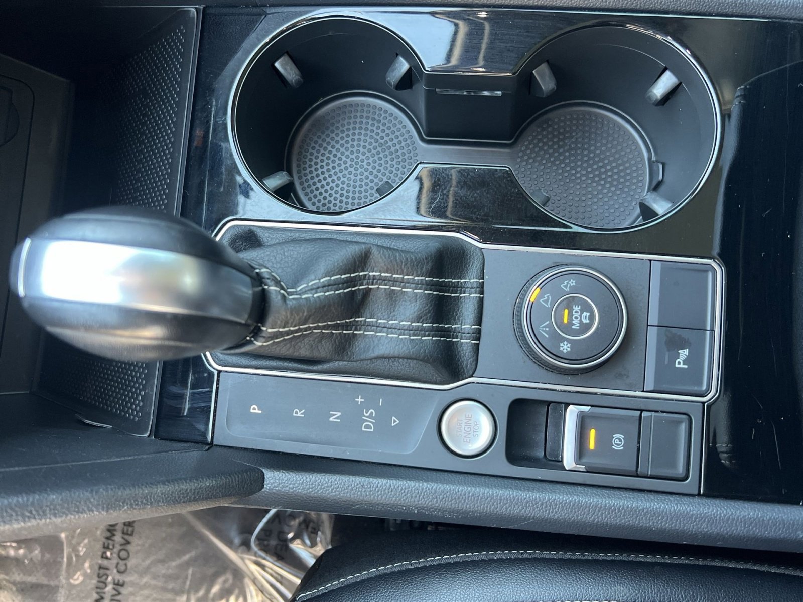 Used 2022 Volkswagen Atlas SEL R-Line image 30