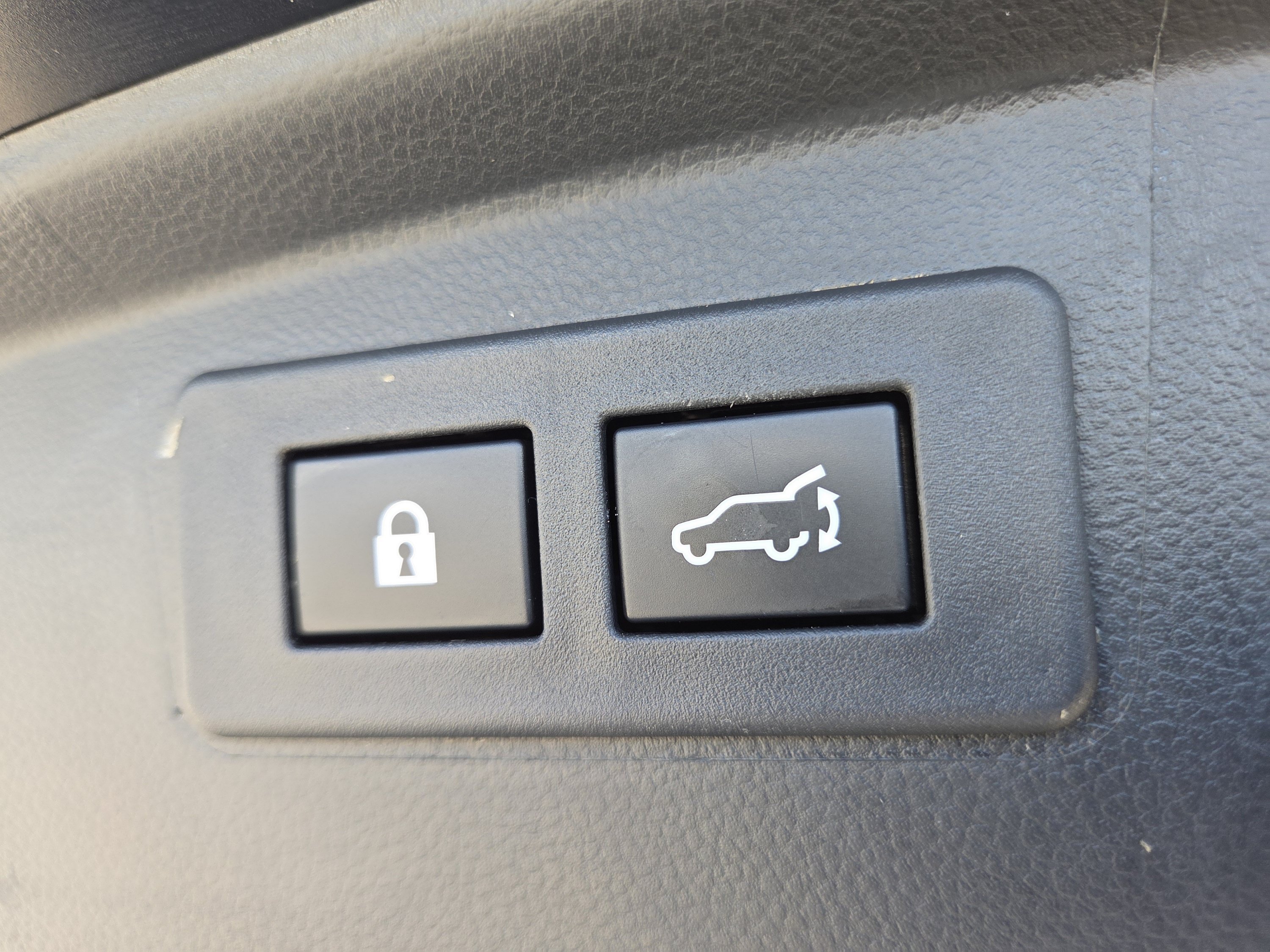 Used 2024 Subaru Outback Premium AWD/4WD image 25