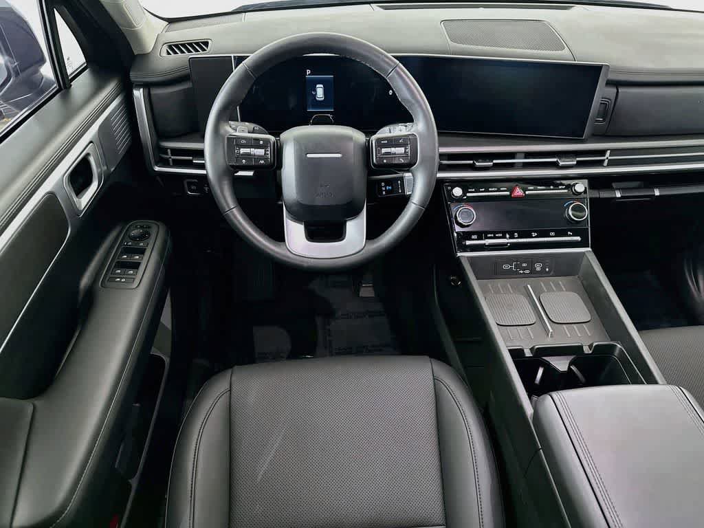 Used 2025 Hyundai Santa Fe SEL FWD image 10