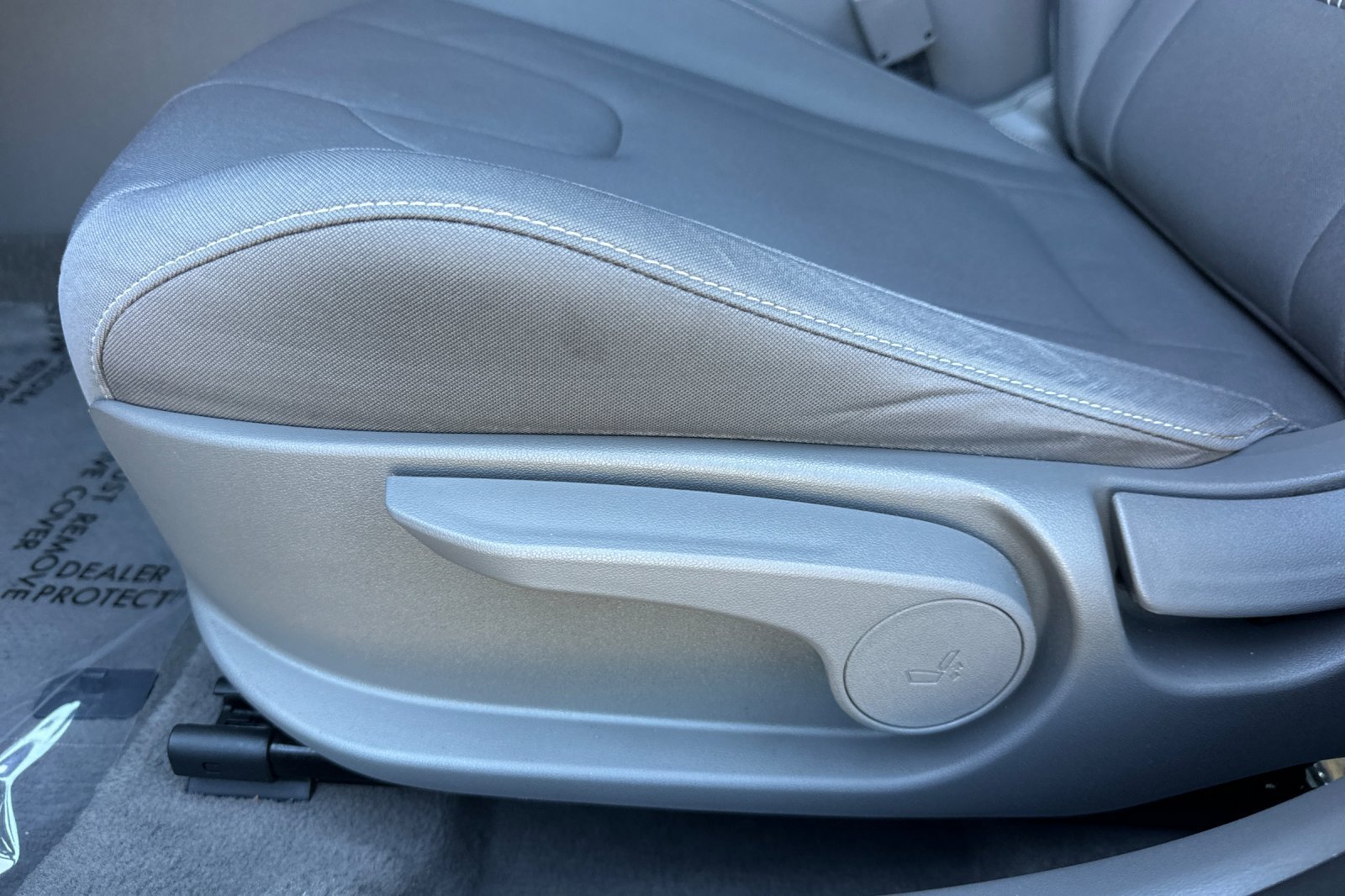 Used 2024 Hyundai Elantra SEL FWD image 13