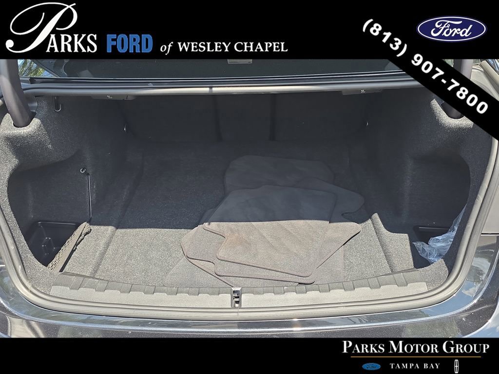 Used 2024 BMW 330i xDrive Sedan w/ M Sport Package AWD/4WD image 8