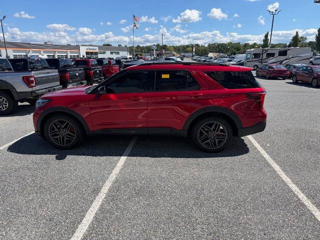 Certified 2025 Ford Explorer ST w/ Sun And Sound Package AWD/4WD image 5