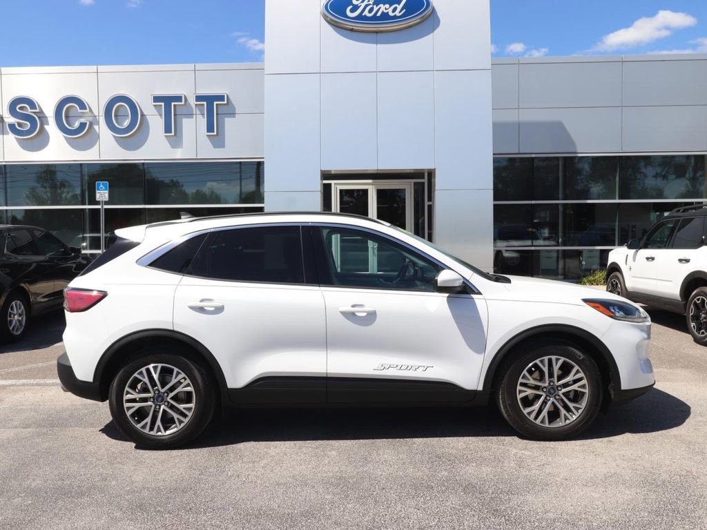 Certified 2022 Ford Escape SEL w/ Technology Package image 6