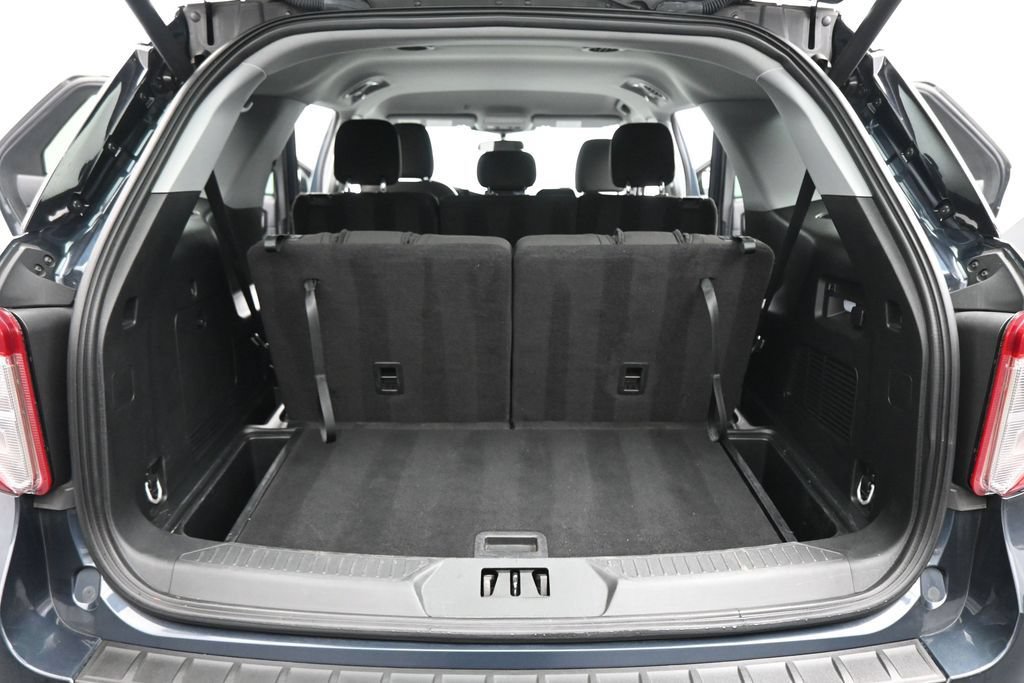 Certified 2023 Ford Explorer XLT RWD image 22