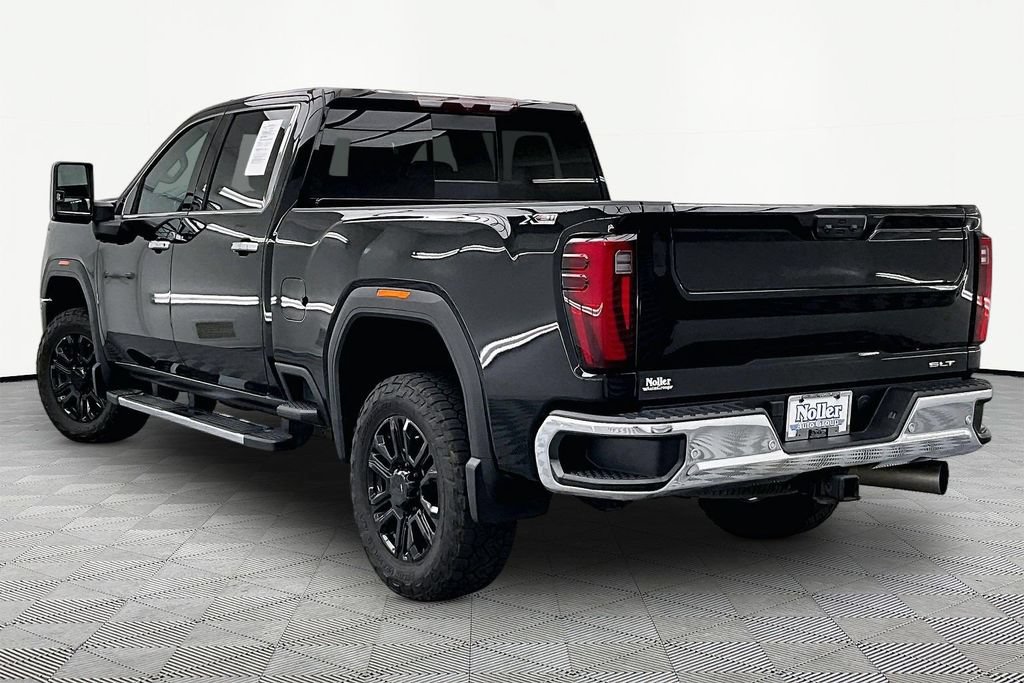 Used 2024 GMC Sierra 2500 SLT w/ SLT Premium Package AWD/4WD image 13