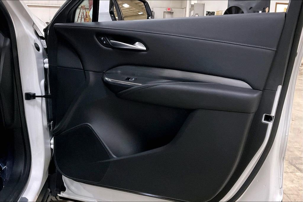 Used 2024 Cadillac XT4 Premium Luxury image 22