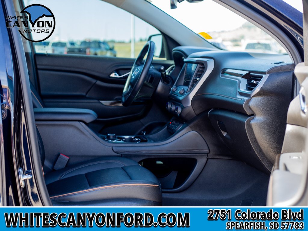 Used 2022 GMC Acadia AT4 w/ Preferred Package AWD/4WD image 12