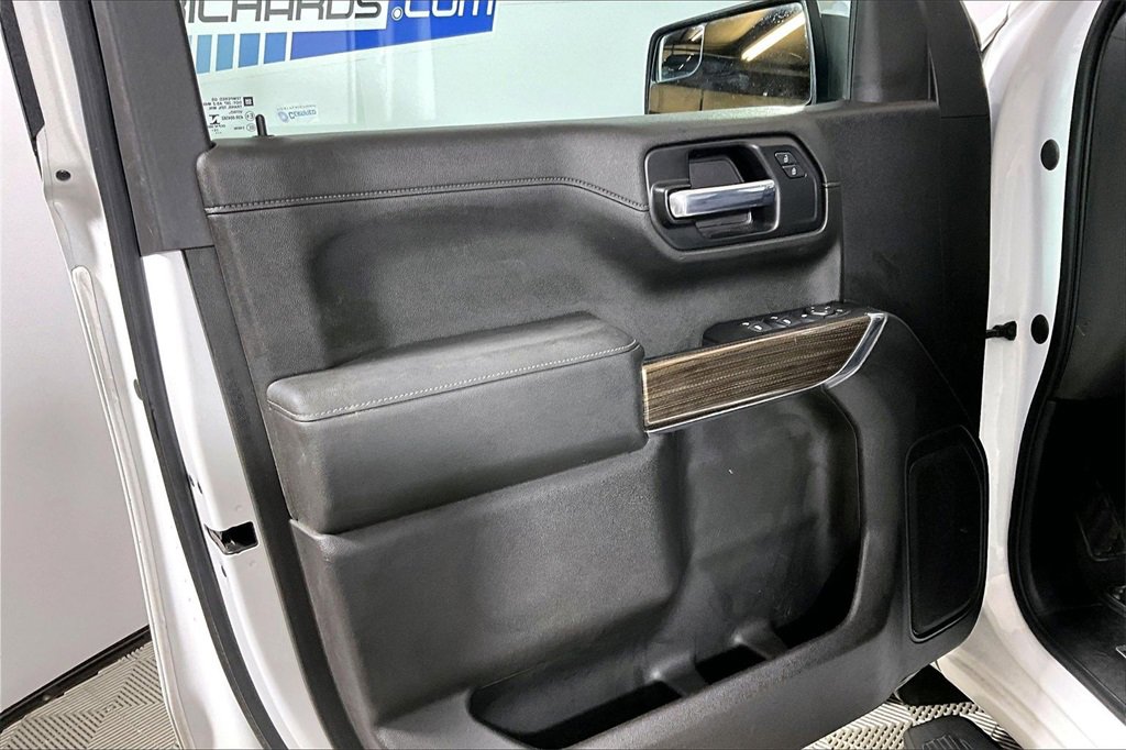 Used 2020 Chevrolet Silverado 1500 LT w/ Texas Edition image 18