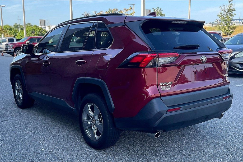Used 2023 Toyota RAV4 XLE FWD image 4