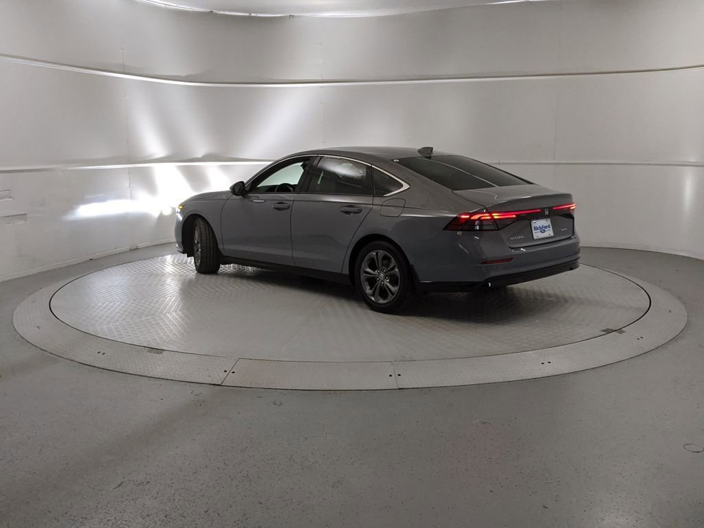 Used 2023 Honda Accord EX-L image 4