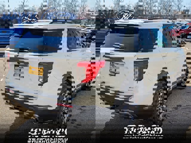 Certified 2023 Ford Explorer XLT w/ Equipment Group 202A image 7