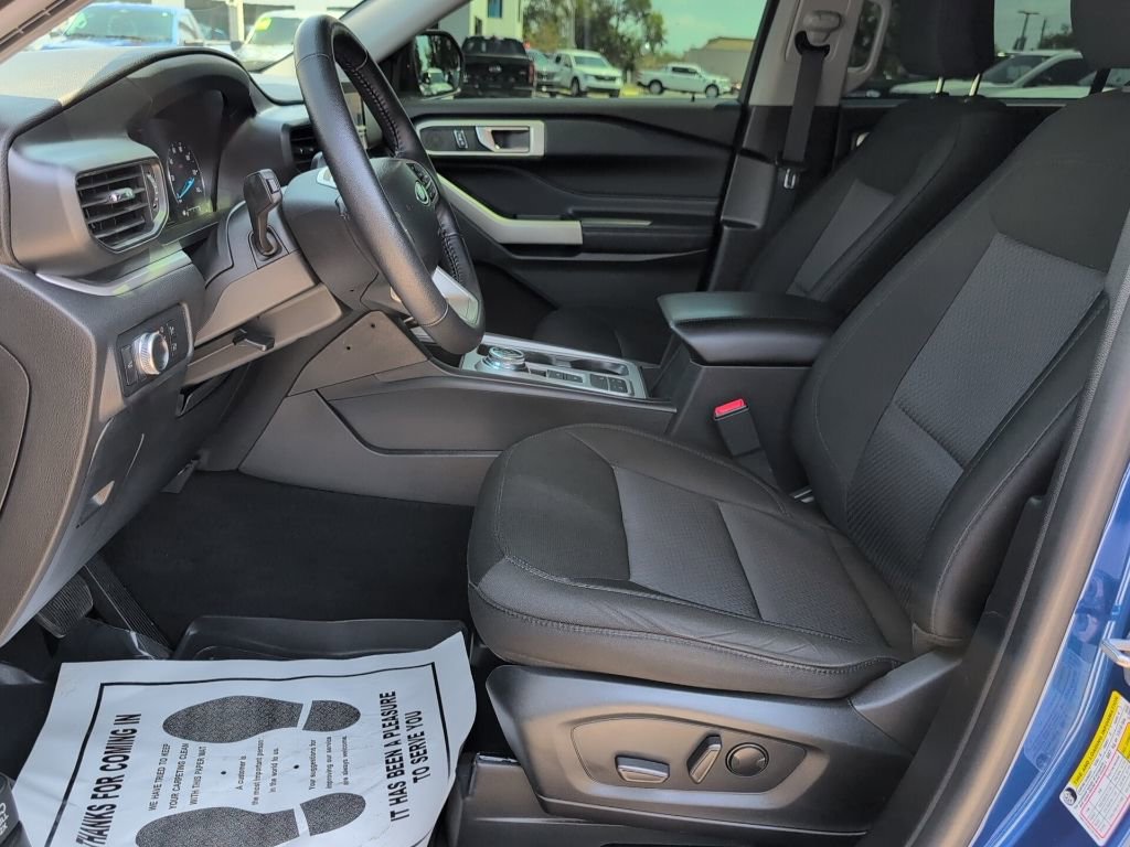 Certified 2022 Ford Explorer XLT image 8