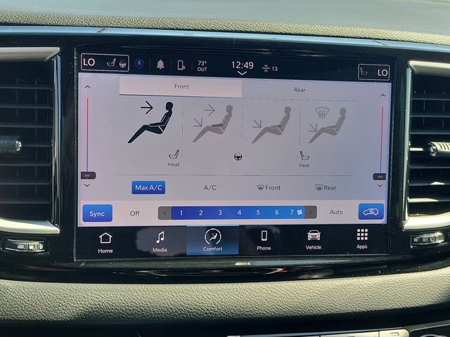 Used 2023 Chrysler Pacifica Touring-L image 11