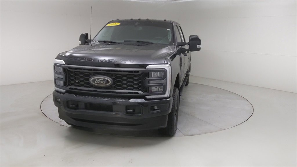 Certified 2023 Ford F250 Lariat w/ Lariat Ultimate Package image 10