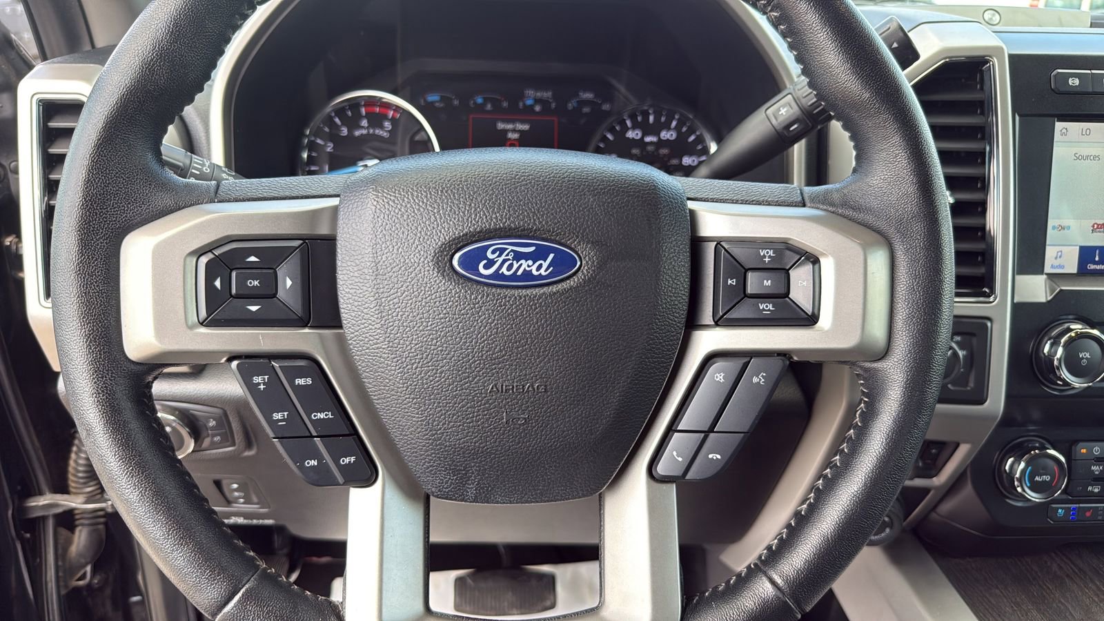 Certified 2020 Ford F250 Lariat AWD/4WD image 13