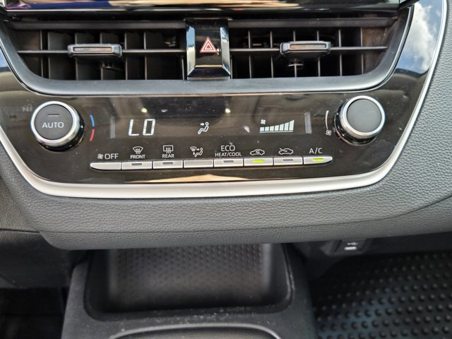 Used 2025 Toyota Corolla LE image 17