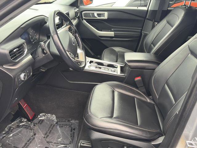 Certified 2021 Ford Explorer XLT w/ Equipment Group 202A image 13