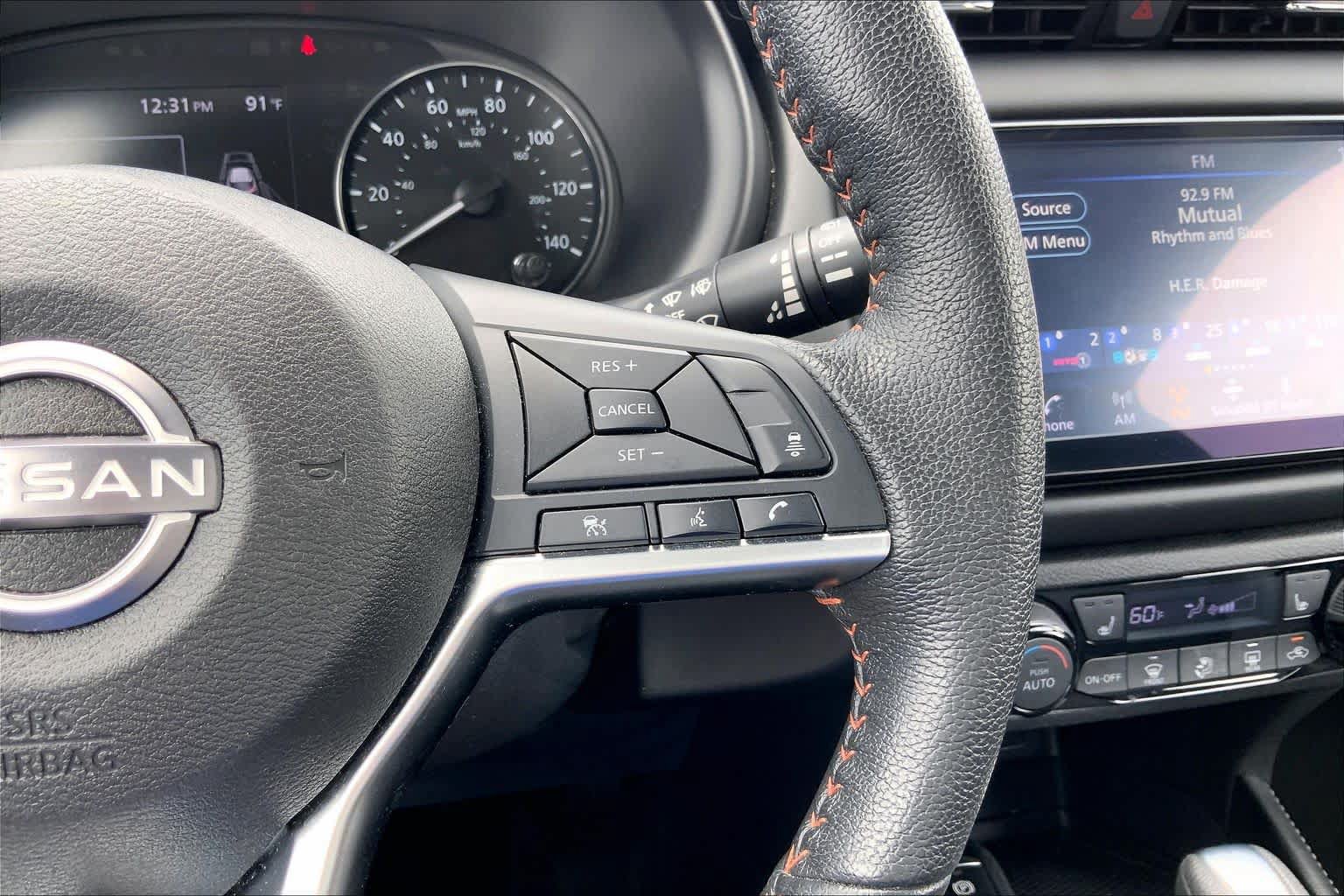 Used 2022 Nissan Kicks SR w/ Premium Package FWD image 24
