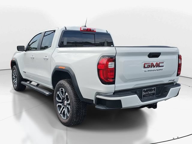 Used 2024 GMC Canyon AT4 w/ AT4 Premium Package AWD/4WD image 5