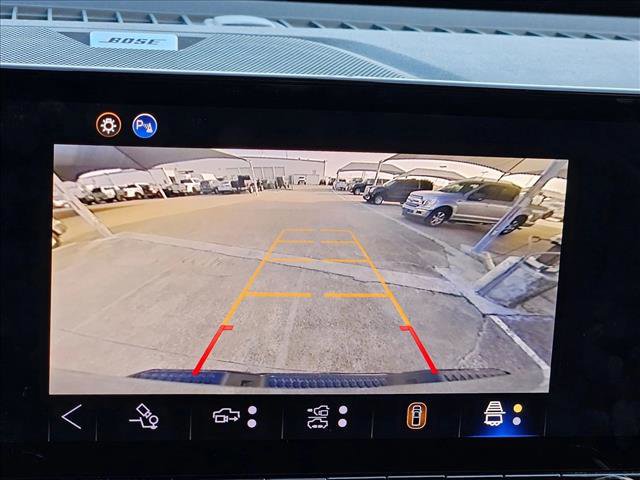 Used 2024 Chevrolet Colorado ZR2 w/ ZR2 Convenience Package III image 11