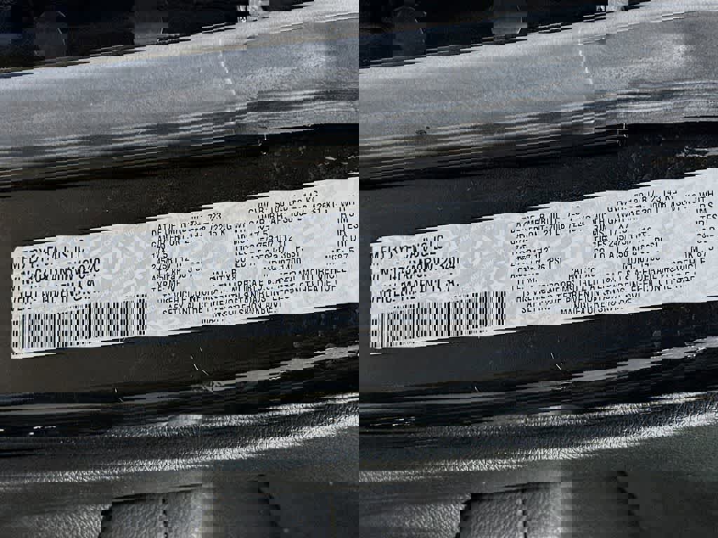 Used 2024 Jeep Wrangler Sport S image 25