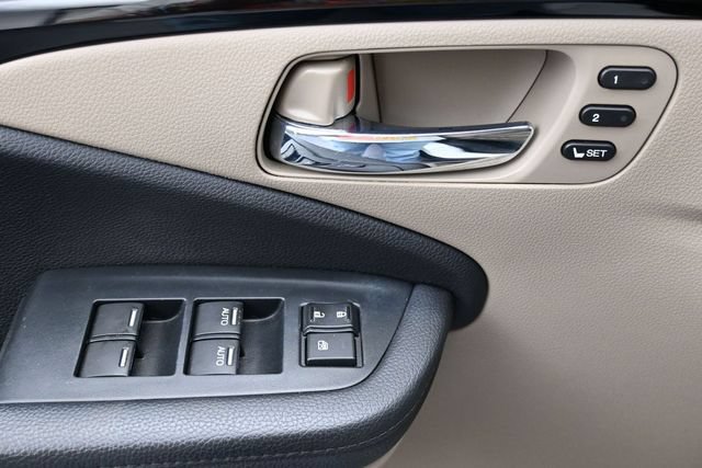 Used 2022 Honda Pilot Touring image 14