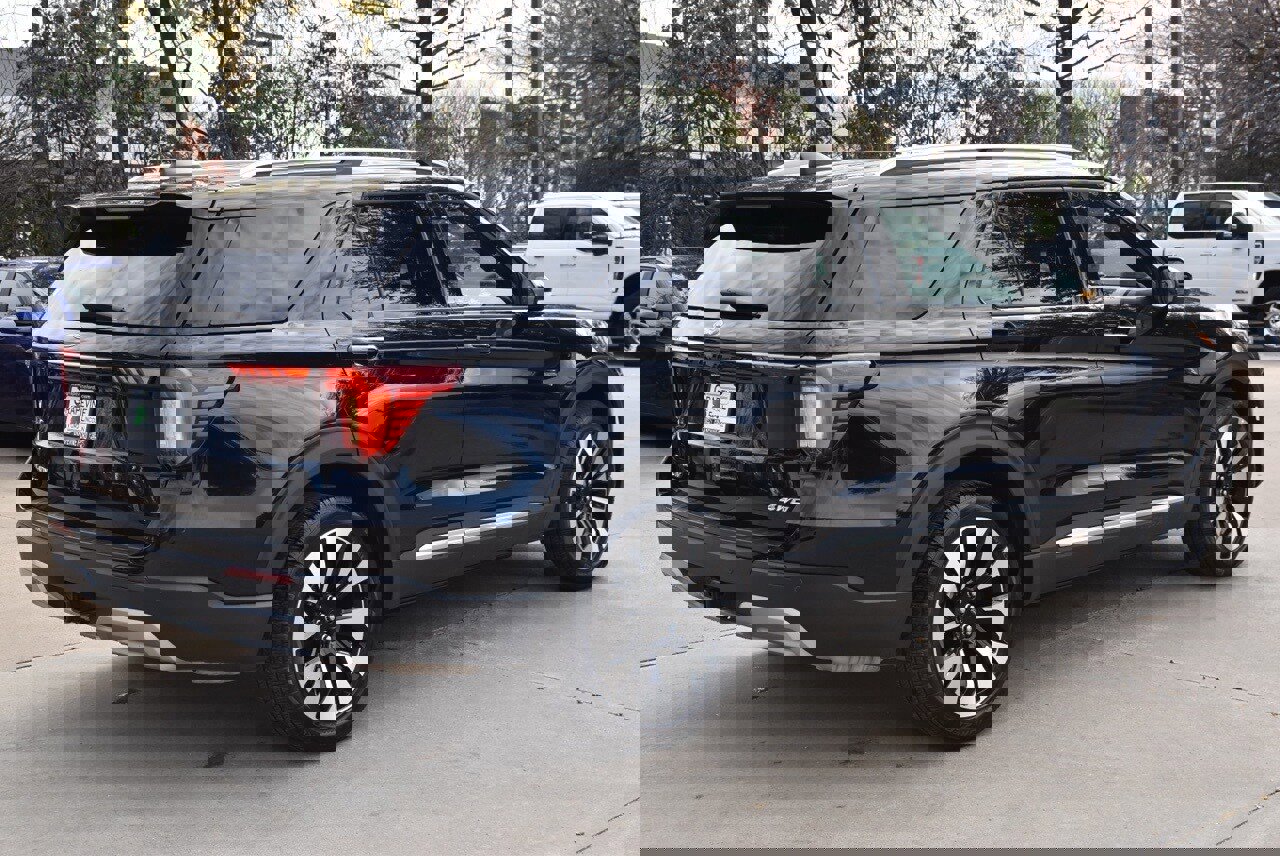 Certified 2025 Ford Explorer Platinum w/ LUX Leather Package image 7