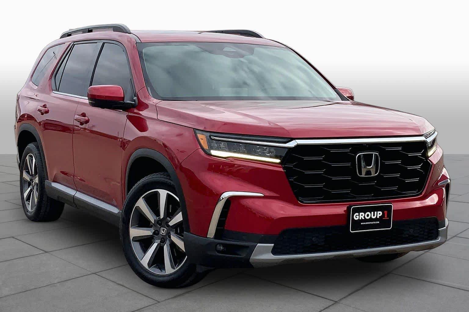 Used 2023 Honda Pilot Elite image 3