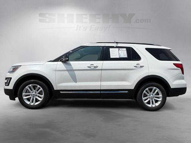 Certified 2017 Ford Explorer XLT w/ Equipment Group 202A FWD image 17