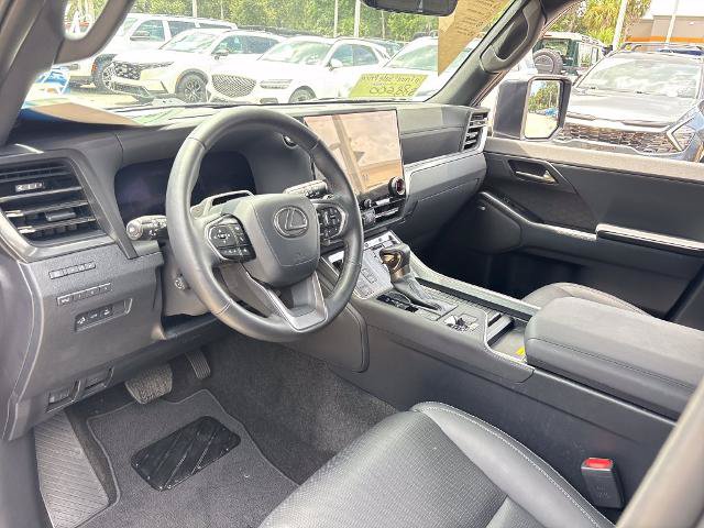 Used 2025 Lexus GX 550 w/ Accessory Package (Z1) AWD/4WD image 6