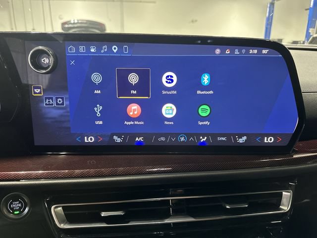 Used 2025 Chevrolet Traverse Z71 w/ Enhanced Driving Package AWD/4WD image 16