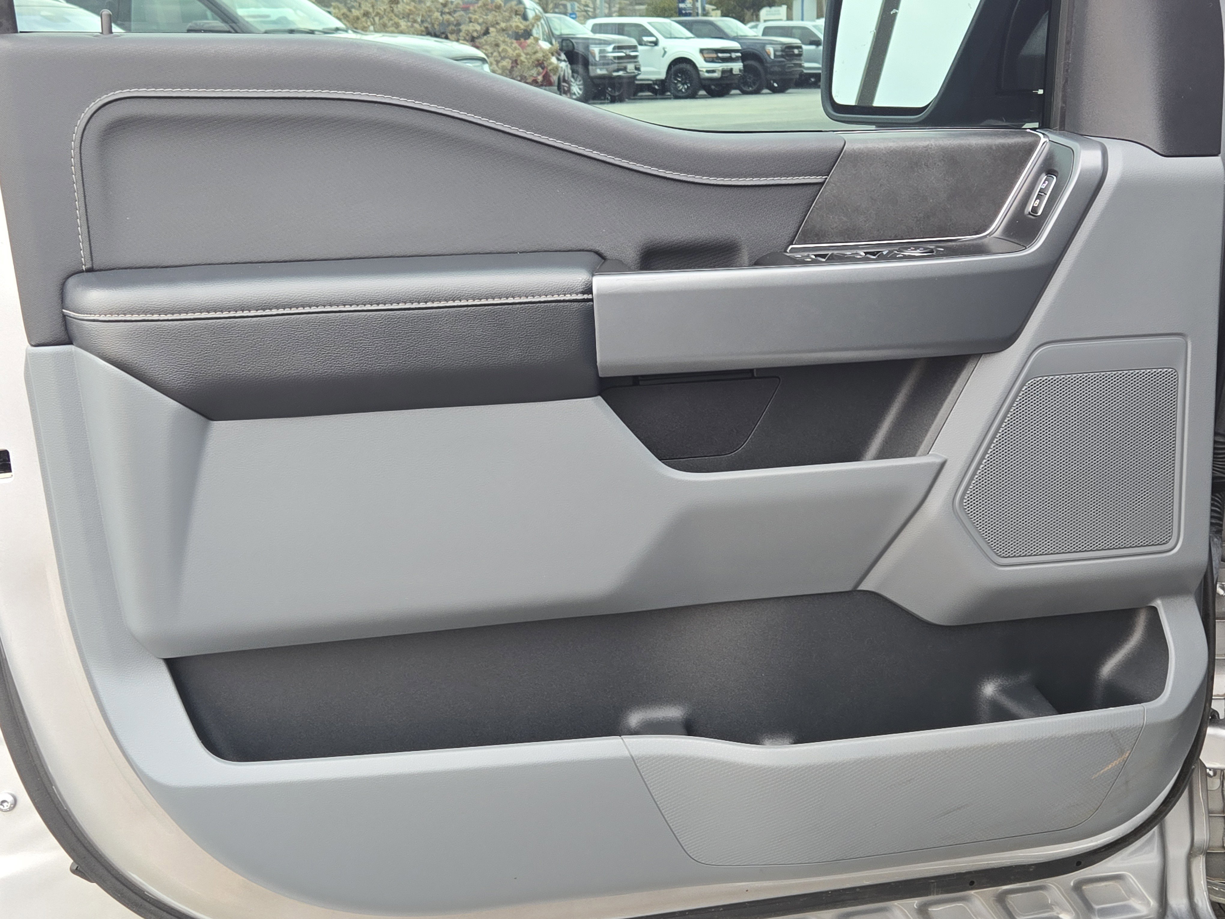 Certified 2024 Ford F150 XLT w/ Mobile Office Package image 20