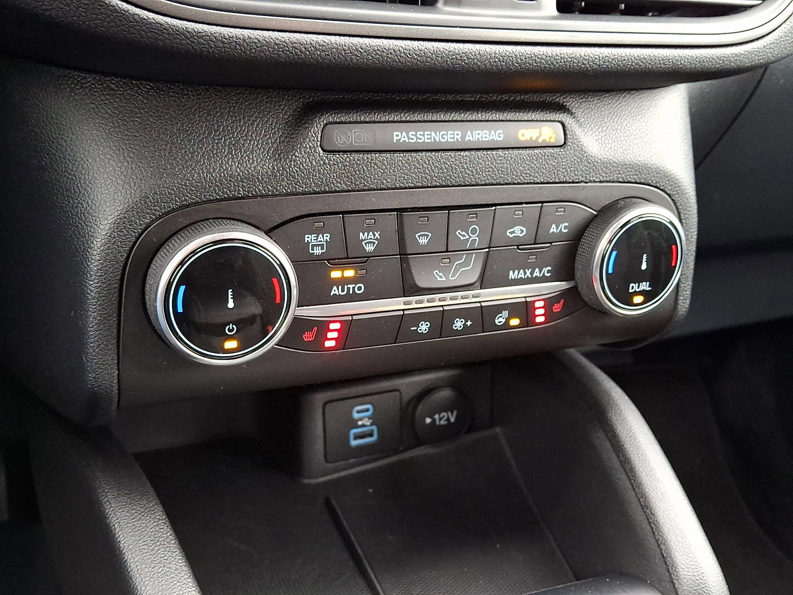 Certified 2023 Ford Escape Active AWD/4WD image 18