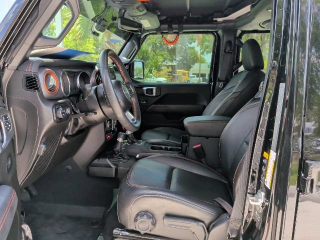 Used 2023 Jeep Gladiator Mojave w/ Cold Weather Group AWD/4WD image 14