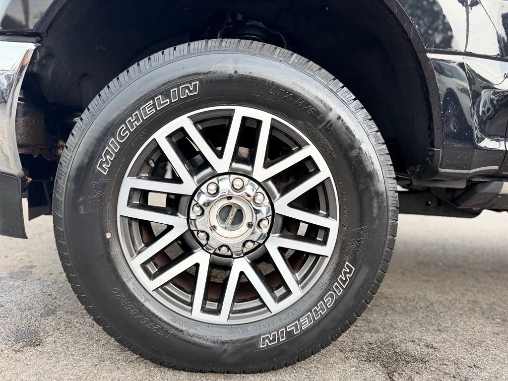 Certified 2019 Ford F350 Lariat w/ Lariat Ultimate Package AWD/4WD image 2