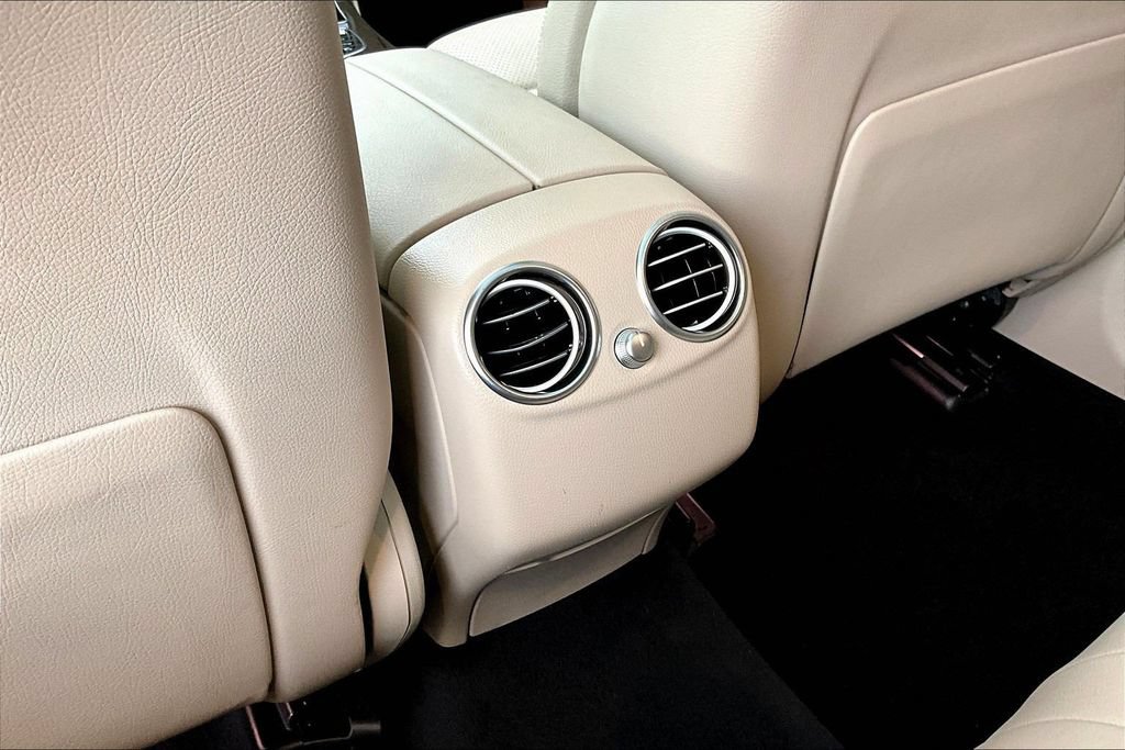 Used 2022 Mercedes-Benz GLC 300 4MATIC w/ Premium Package Lite image 12