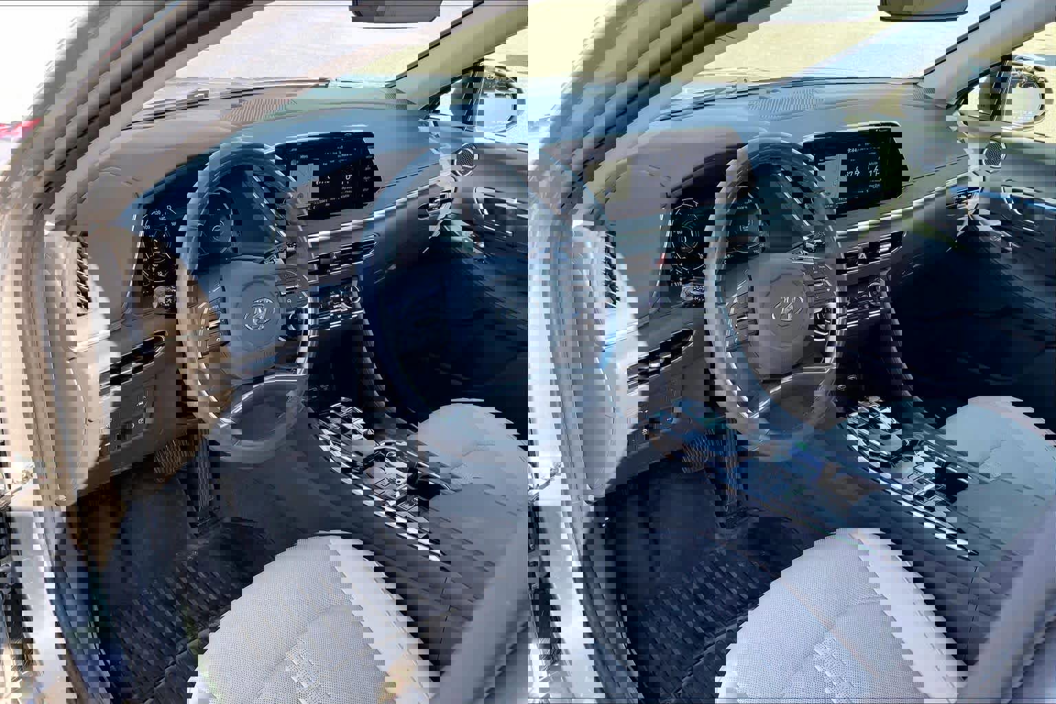 Used 2020 Hyundai Sonata Limited image 18