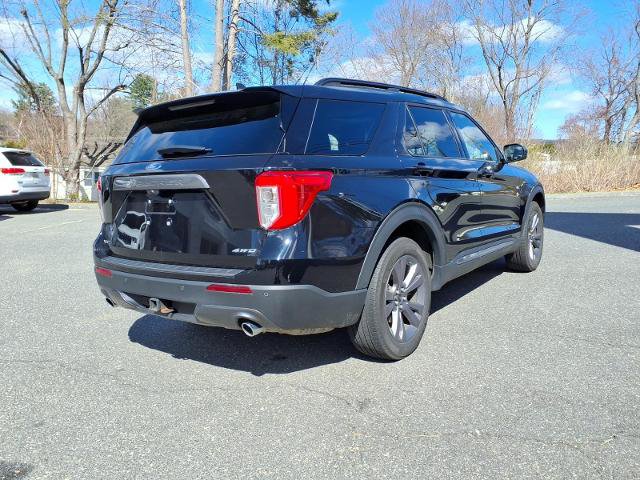 Certified 2022 Ford Explorer XLT w/ Equipment Group 202A AWD/4WD image 3