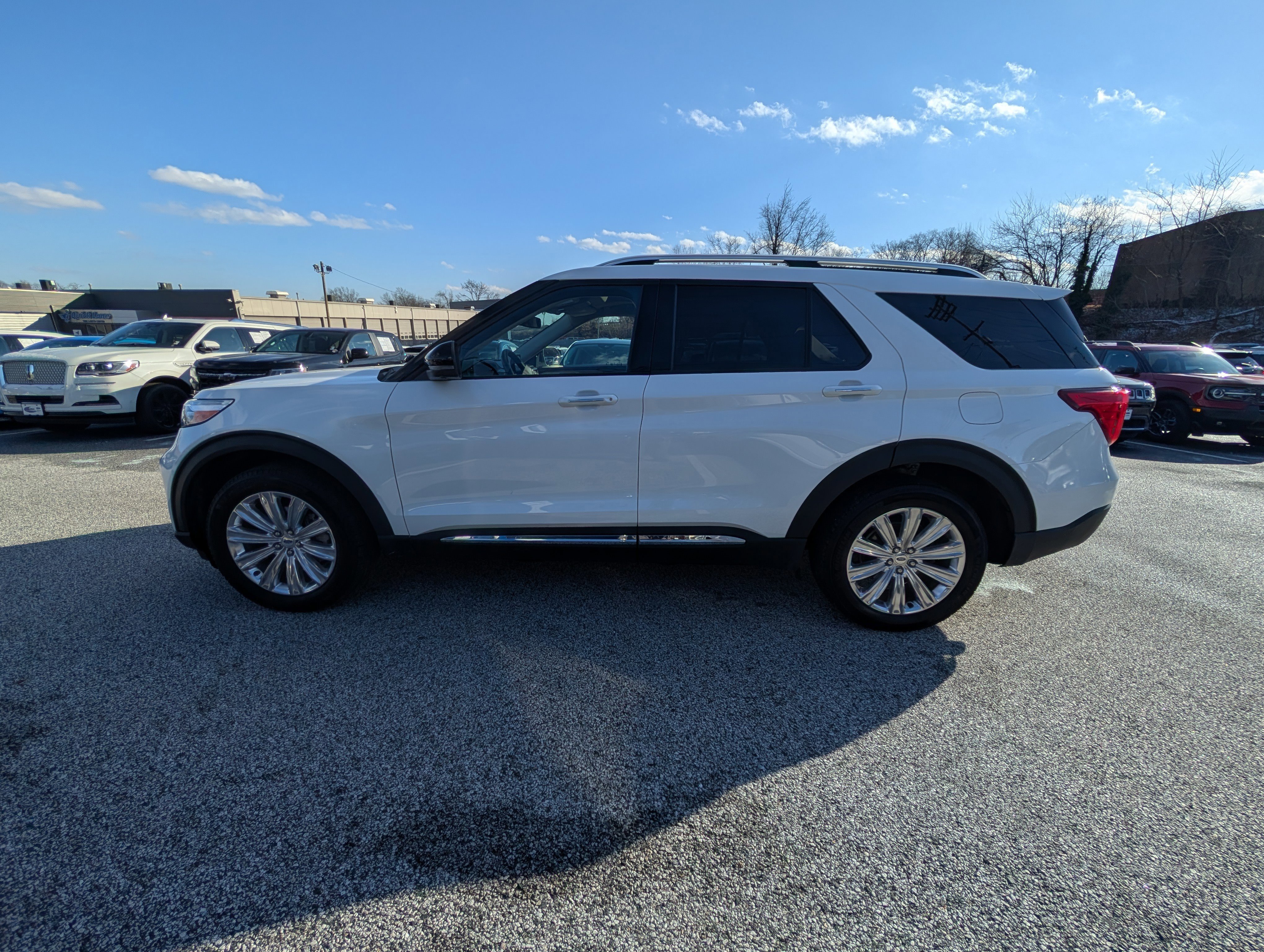 Certified 2023 Ford Explorer Limited w/ Limited Technology Package image 6