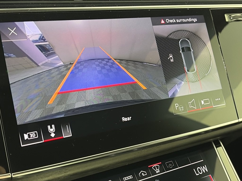 Used 2023 Audi Q8 Prestige image 20